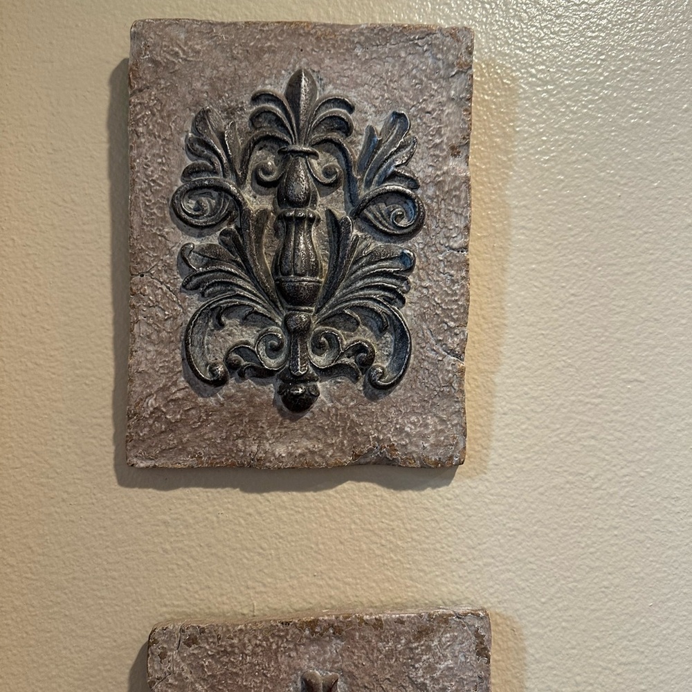 Southern Living At Home Ornate Wall Plaques in Brown and Gold - Picture 4 of 13